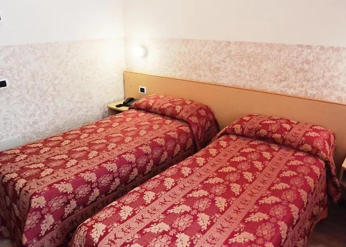 Nettuno * Милан