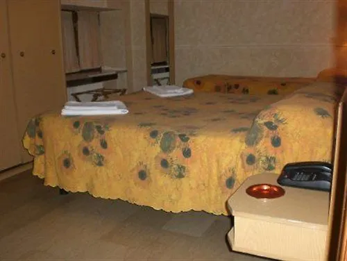 Отель Nettuno Милан