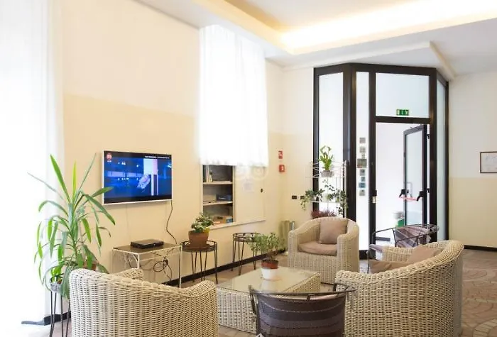 Отель Nettuno Милан